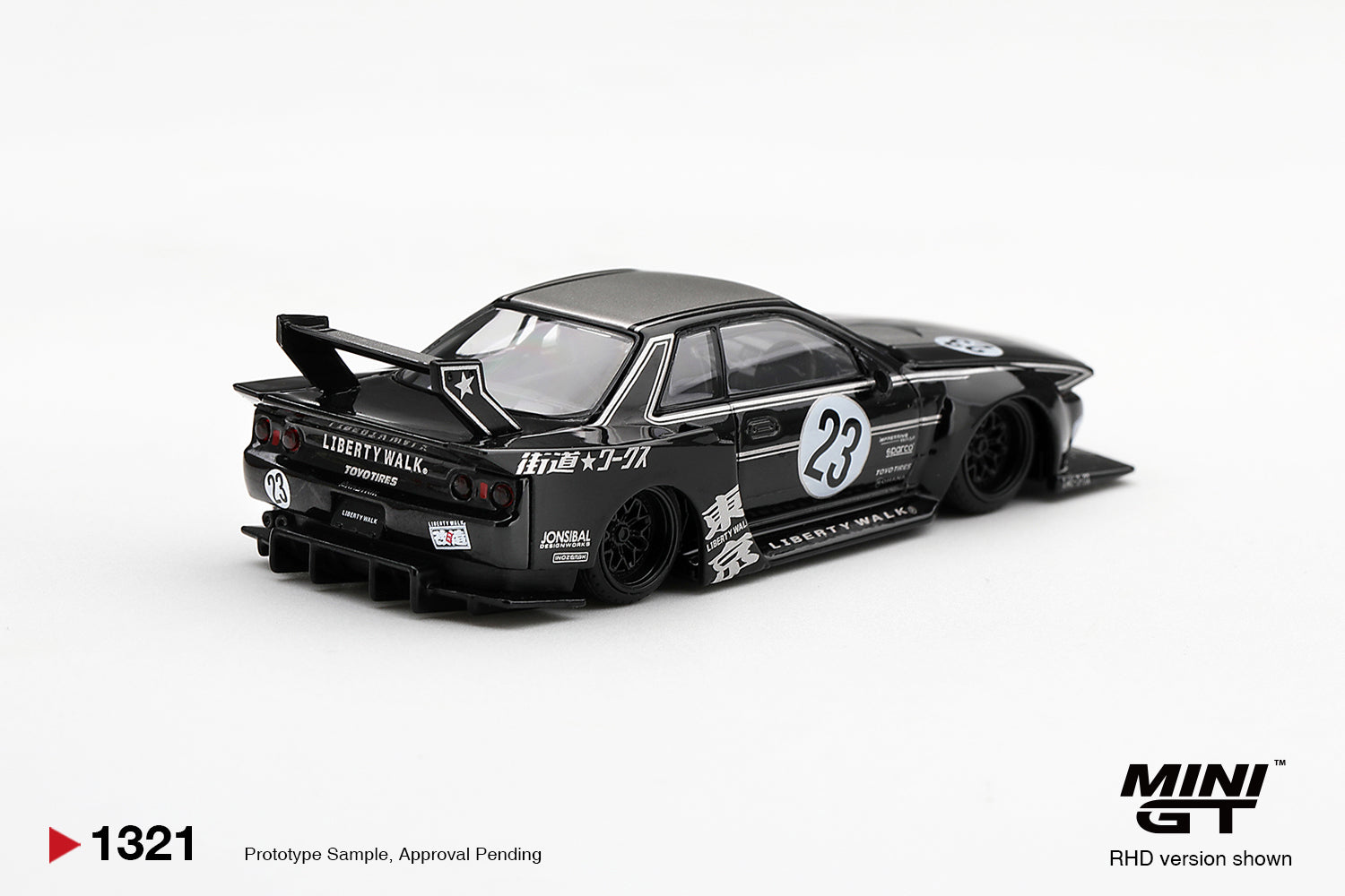 (Pre-order) Mini GT INOZETEK x Liberty Walk R32 Set 2026 Show Edition Car Set