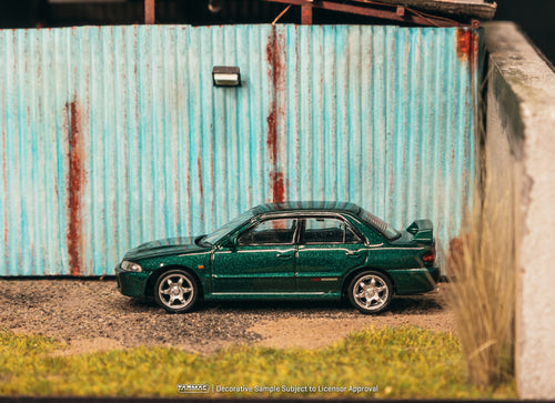 Load image into Gallery viewer, (Pre-order) Tarmac Works 1/64 Mitsubishi Lancer GSR Evolution Green Metallic
