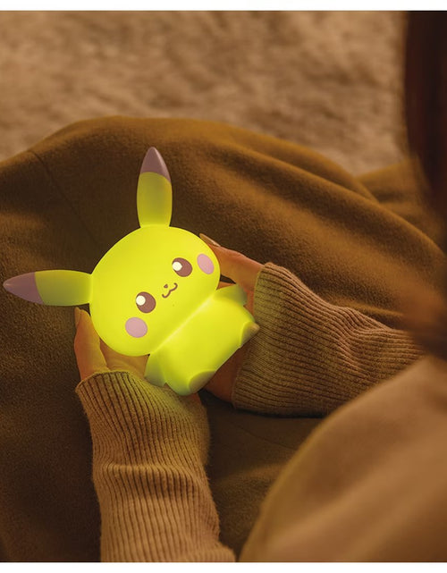 Load image into Gallery viewer, Takara Tomy Pokemon PokePiece Pokepeace Puni Kyun Light Pikachu
