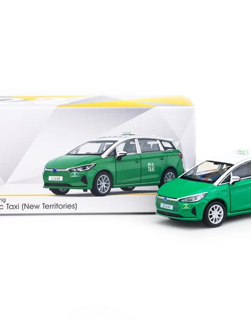 Load image into Gallery viewer, Tiny City PTV22 Die-cast Model Car - e6 Electric Taxi (New Territories) (ZC8145)
