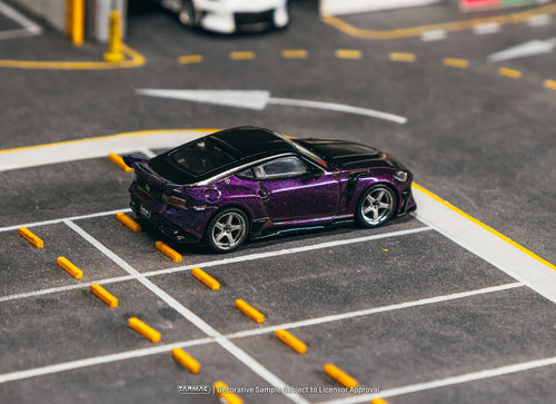 Load image into Gallery viewer, (Pre-order) Tarmac Works 1/64 Nissan VeilSide FFZ400 Fairlady Z Chameleon Purple
