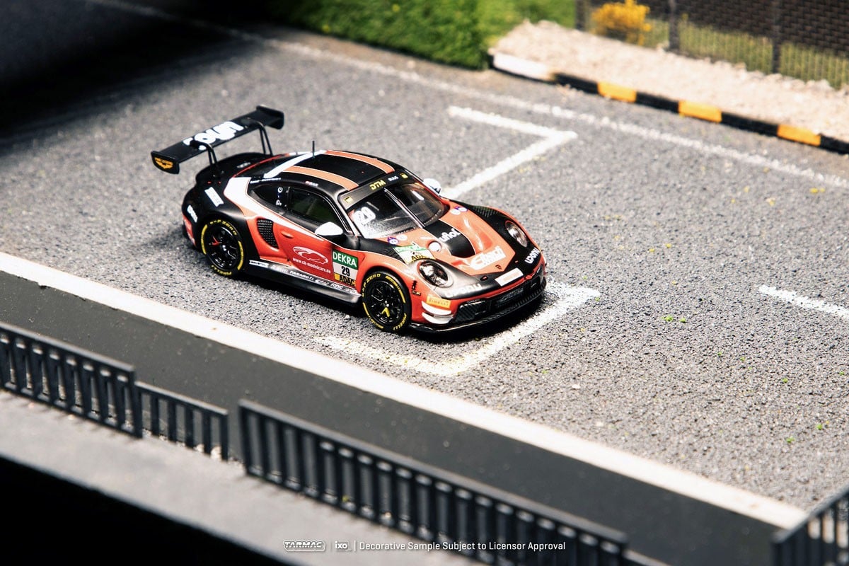(Pre-order) Tarmac Works 1/64 Porsche 911 GT3 R DTM 2026 Bastian Buus Diecast
