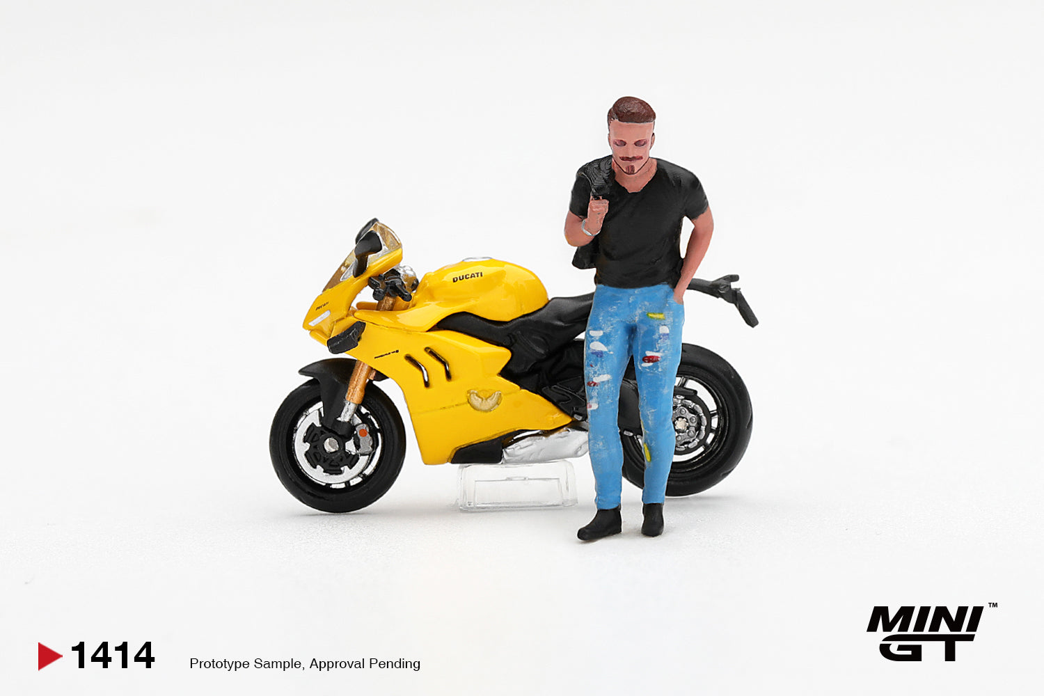 (Pre-order) Mini GT #1414 Ducati Panigale V4 S Giallo w/ figure Model Car Set