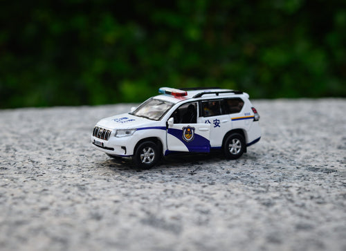 Load image into Gallery viewer, Tiny City Diecast CN03 - 1/64 Toyota Prado Gong An (8008) Model Car
