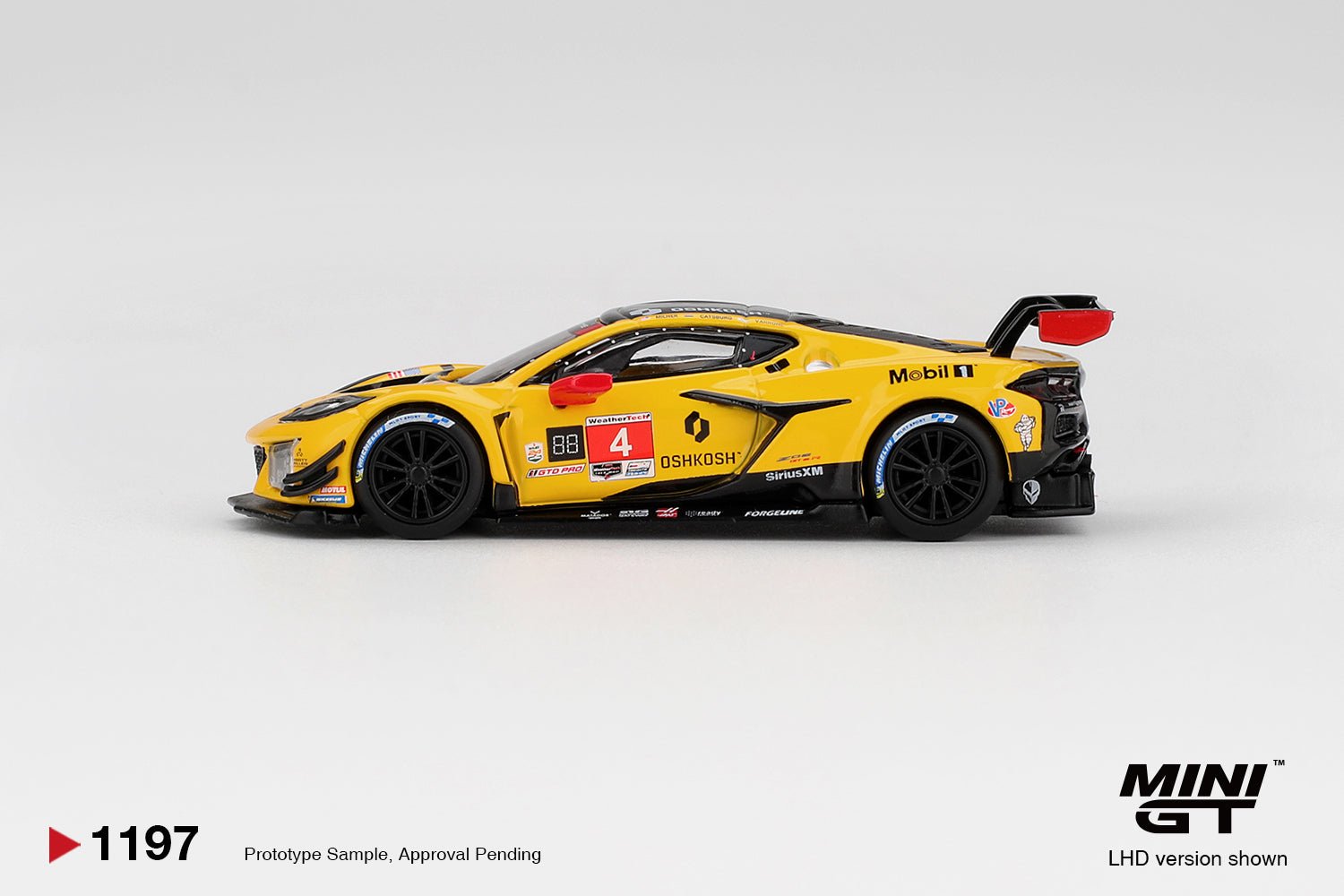 (Pre-order) MINI GT #1197 Chevrolet Corvette Z06 GT3.R #4  Corvette Racing