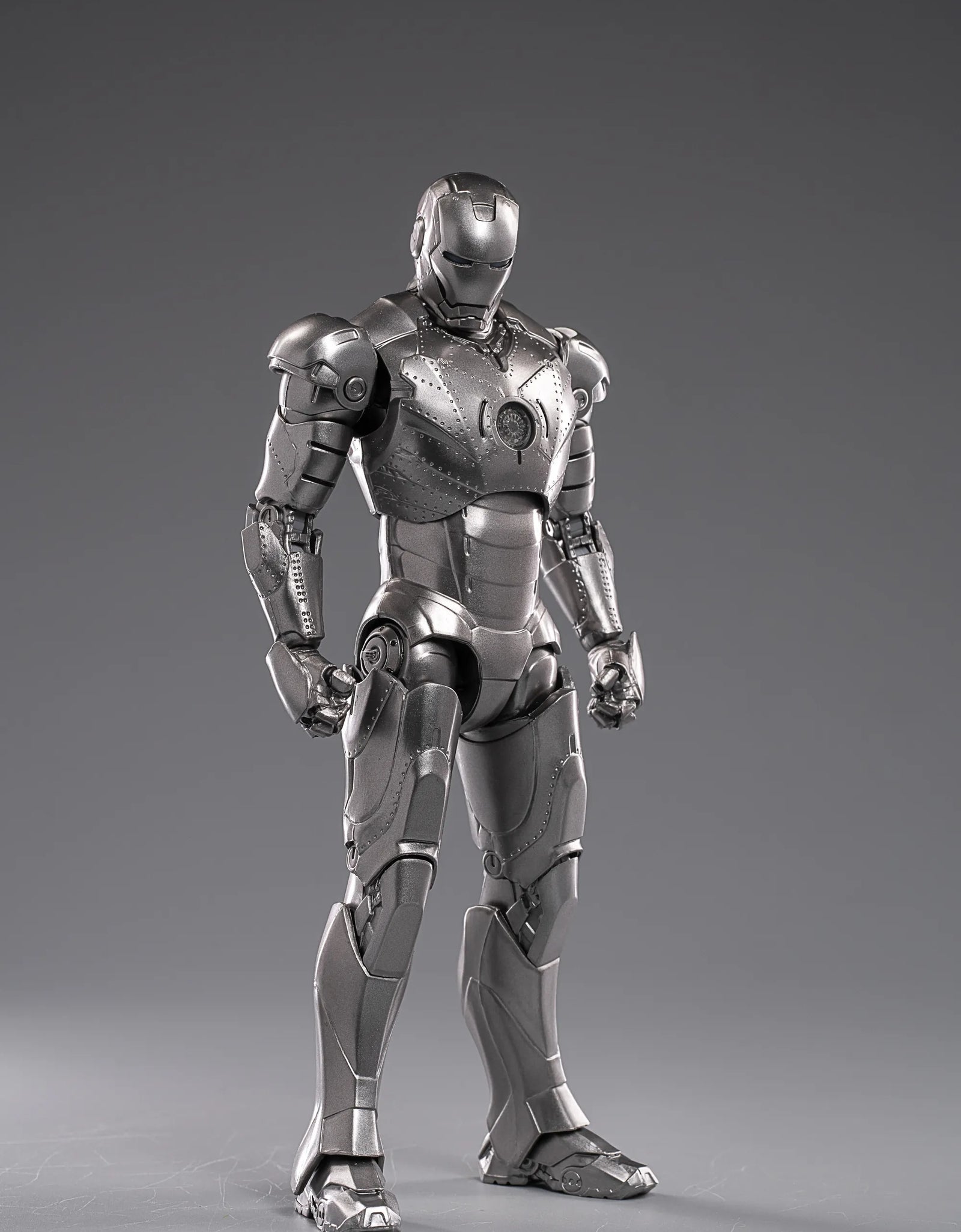 ZD Toys Marvel Avengers 1/10 Iron Man MK2 Action Figure