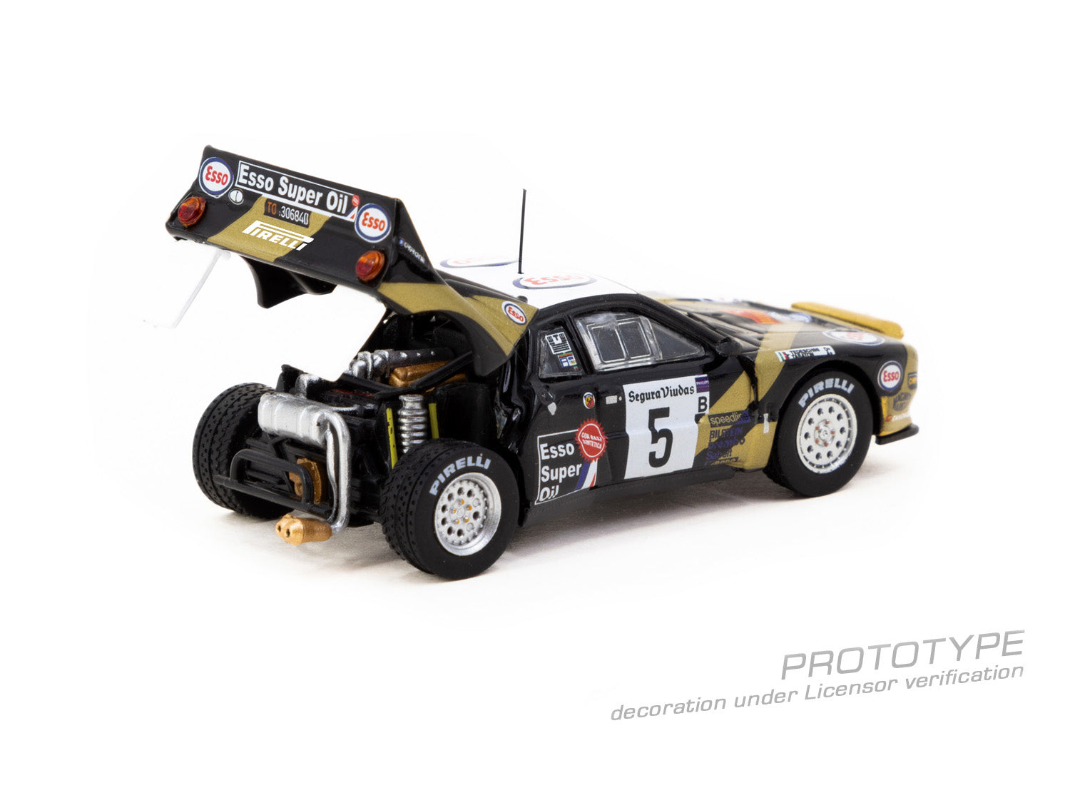 Tarmac Works 1/64 Lancia 037 Rally Rally Catalunya 1985 Diecast Car