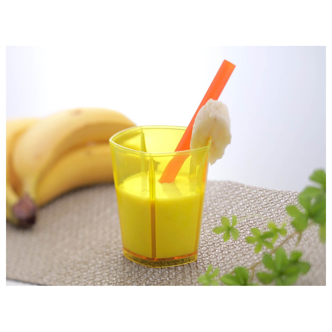 Takara Tomy ARTS Three Stars Sweets Instant Banana Juicer in 30 Seconds