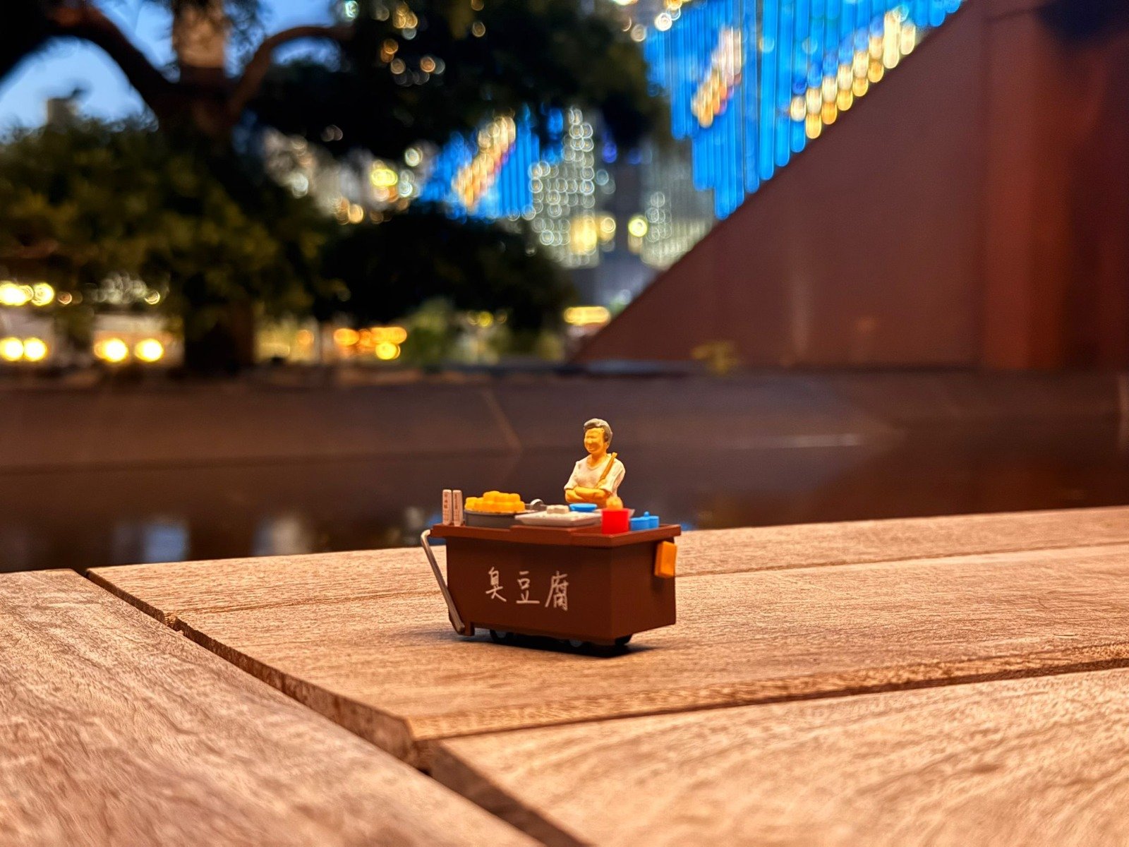 TINY Hong Kong City 1/35 #11 Stinky Tofu Cartful Diecast paint Figure