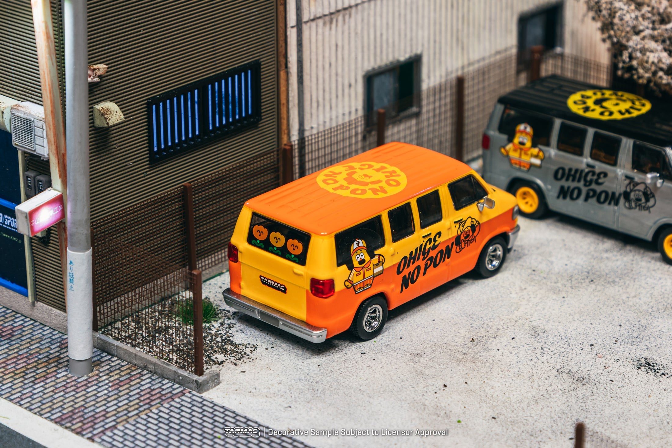 Tarmac Works 1/64 Dodge Van OHIGE no PON Diecast Model Car