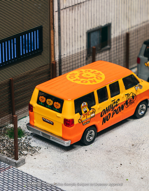 Load image into Gallery viewer, Tarmac Works 1/64 Dodge Van OHIGE no PON Diecast Model Car

