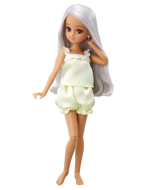 Load image into Gallery viewer, Takara Tomy Licca Rika-chan (Licca-chan) Stylish Photogenic Lily Doll

