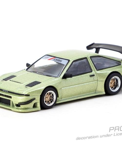 Load image into Gallery viewer, Tarmac Works 1/64 Toyota Sprinter Trueno AE86 Widebody Green Model
