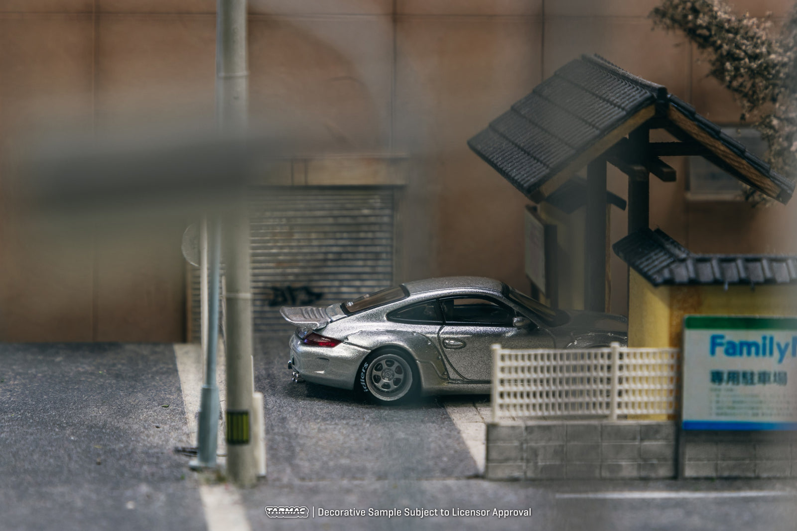 Tarmac Works 1/64 RWB 997 Abu Dhabi Diecast Model Car