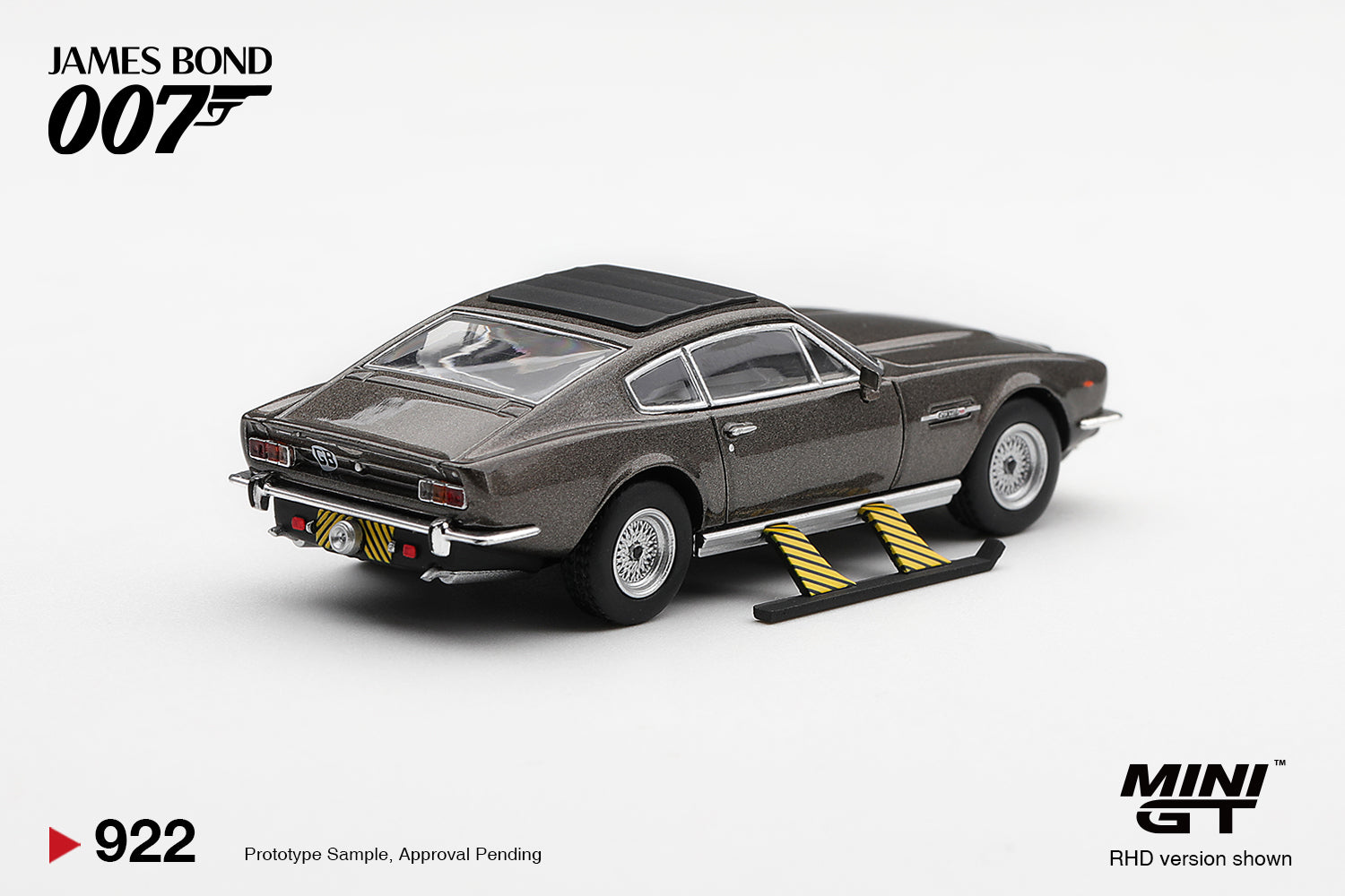 (Pre-order) Mini GT #922 Aston Martin V8 Vantage The Living Daylights 007 Model