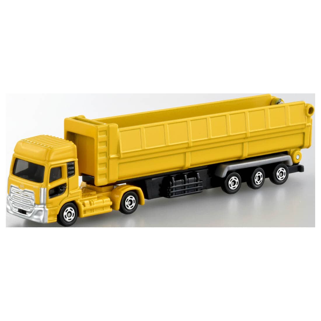 Takara Tomy Tomica Die-cast Model Car - NO.147 UD Trucks Quon Trailer Dump