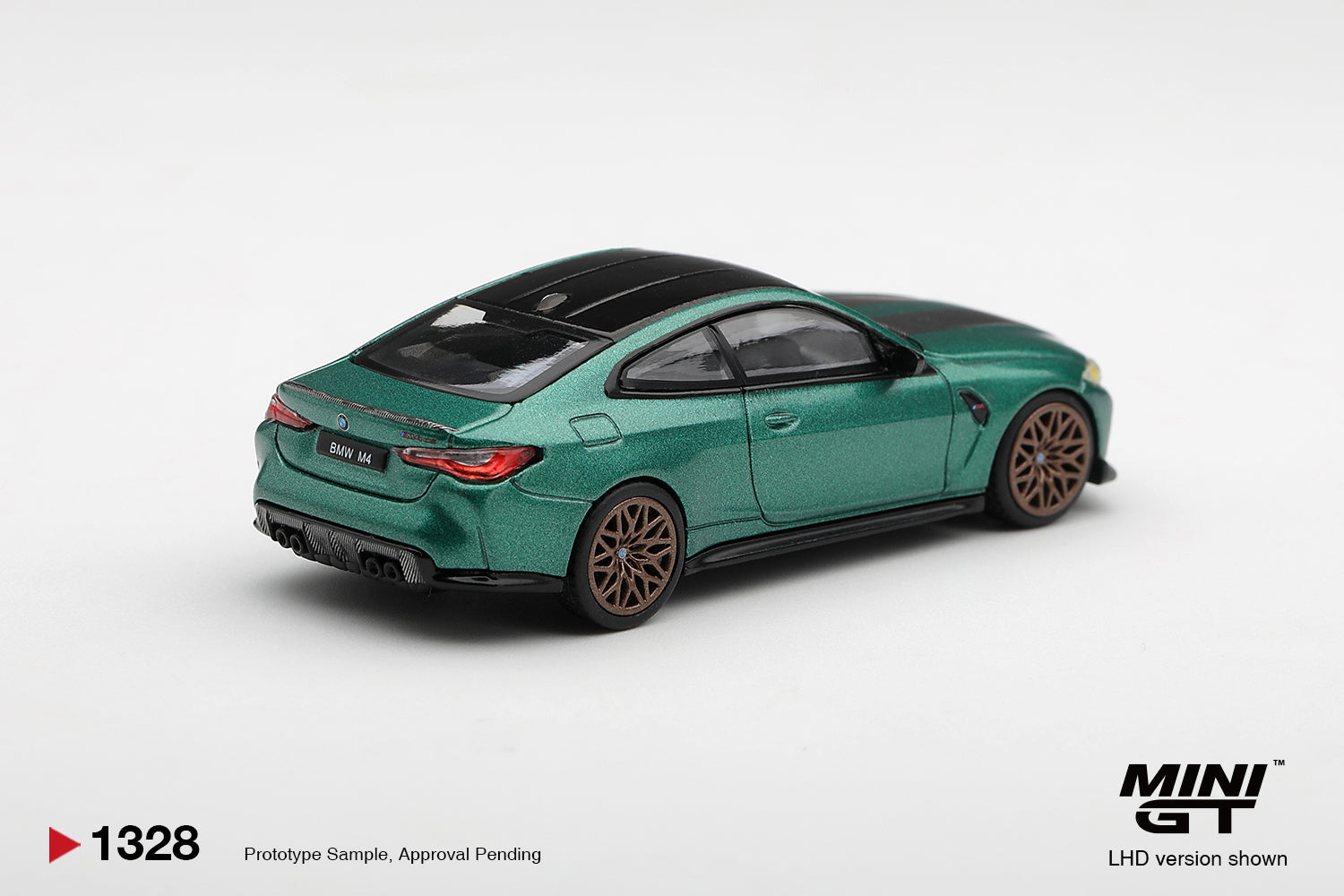 (Pre-order) Mini GT 1/64 #1328 BMW M4 CS Frozen Isle of Man Green Metallic LHD