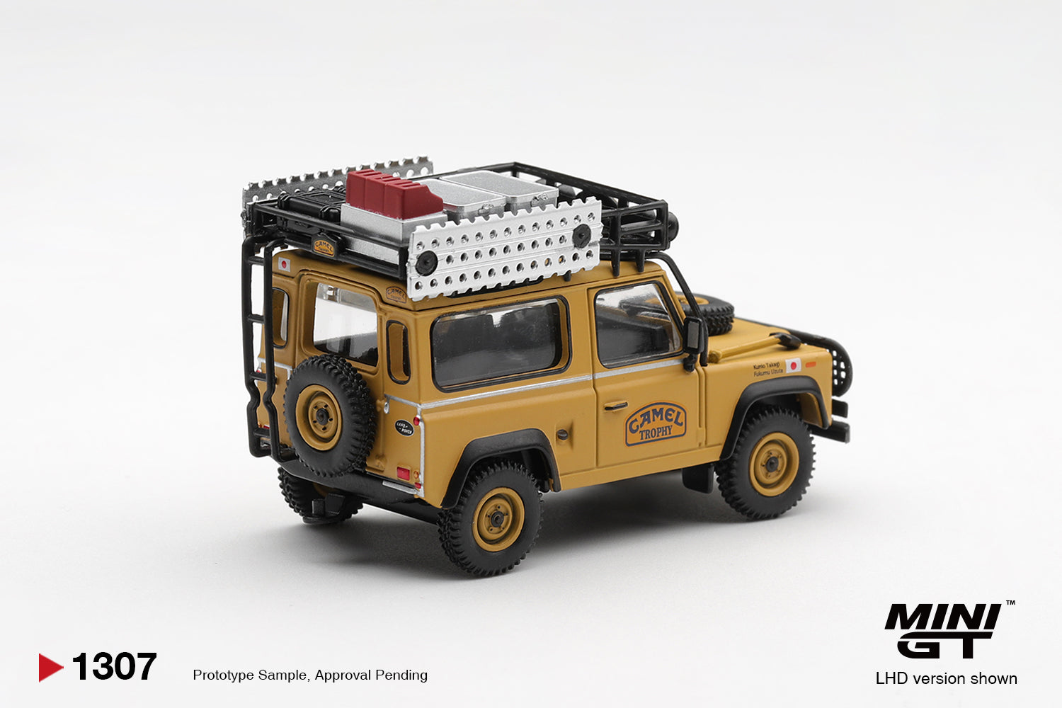 (Pre-order) Mini GT #1307 Land Rover Defender 90 1985 Camel Trophy Borneo Japan