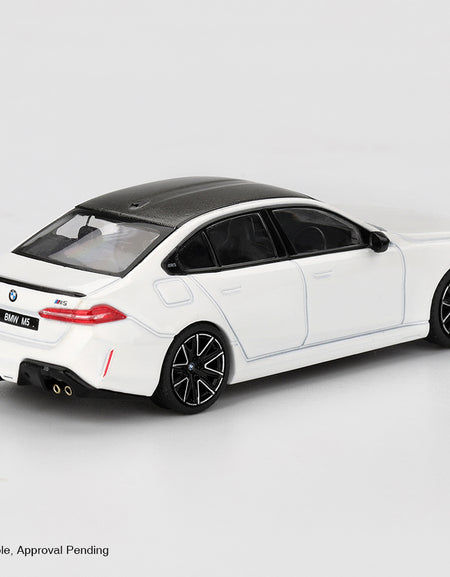 MINI GT 1/64 #1092 BMW M5 Alpine White LHD Diecast Model Car