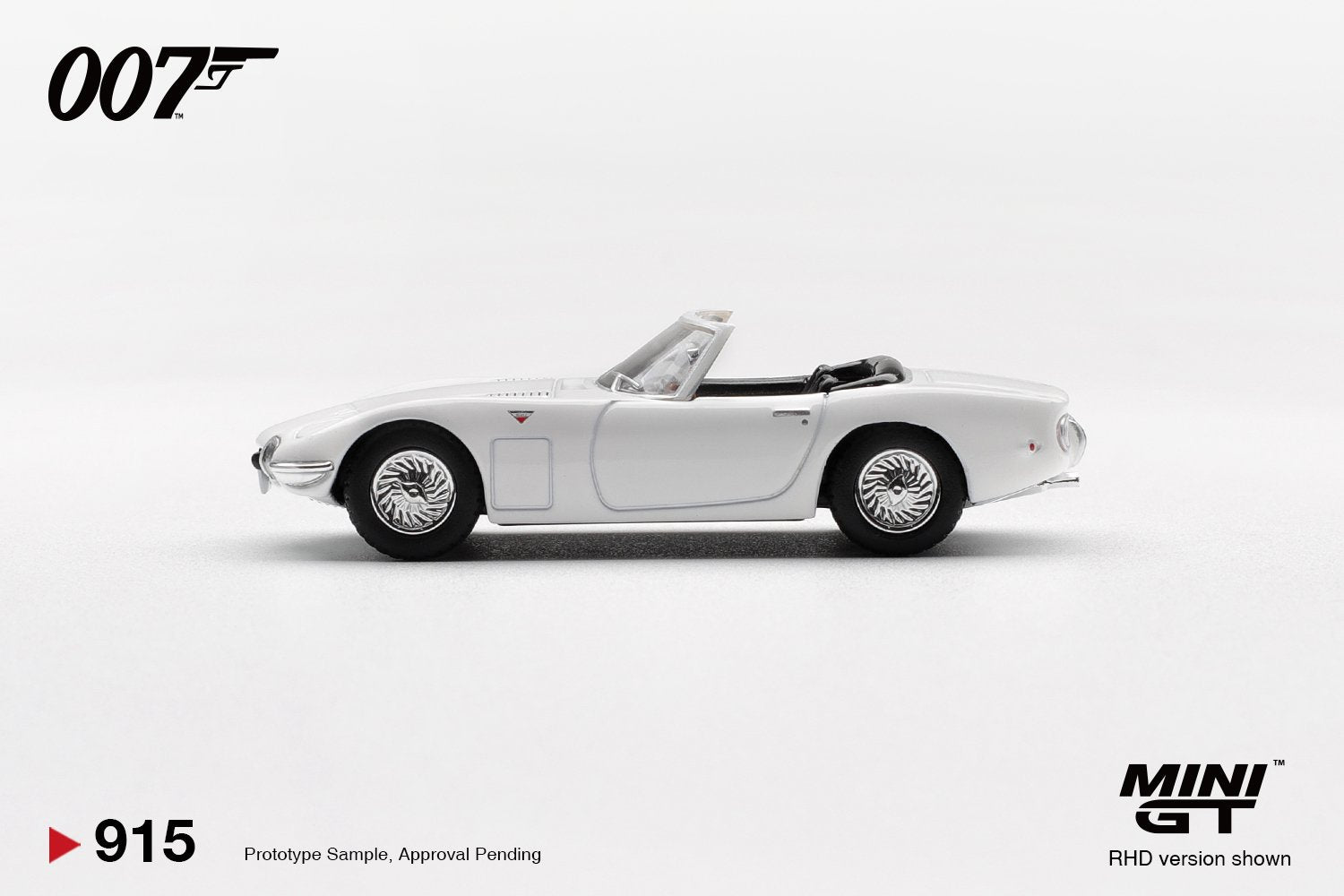 (Pre-order) Mini GT #915 Toyota 2000GT Roadster "You Only Live Twice" English