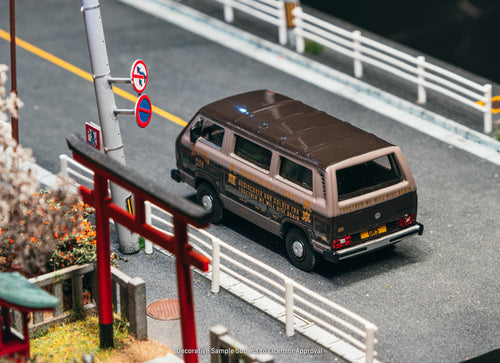 Load image into Gallery viewer, (Pre-order) Tarmac Works 1/64 GRS X Tarmac Works Volkswagen T3 Van Diecast Model

