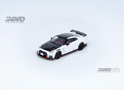 Load image into Gallery viewer, INNO64 1/64 NISSAN GT-R (R35) NISMO White Model Car
