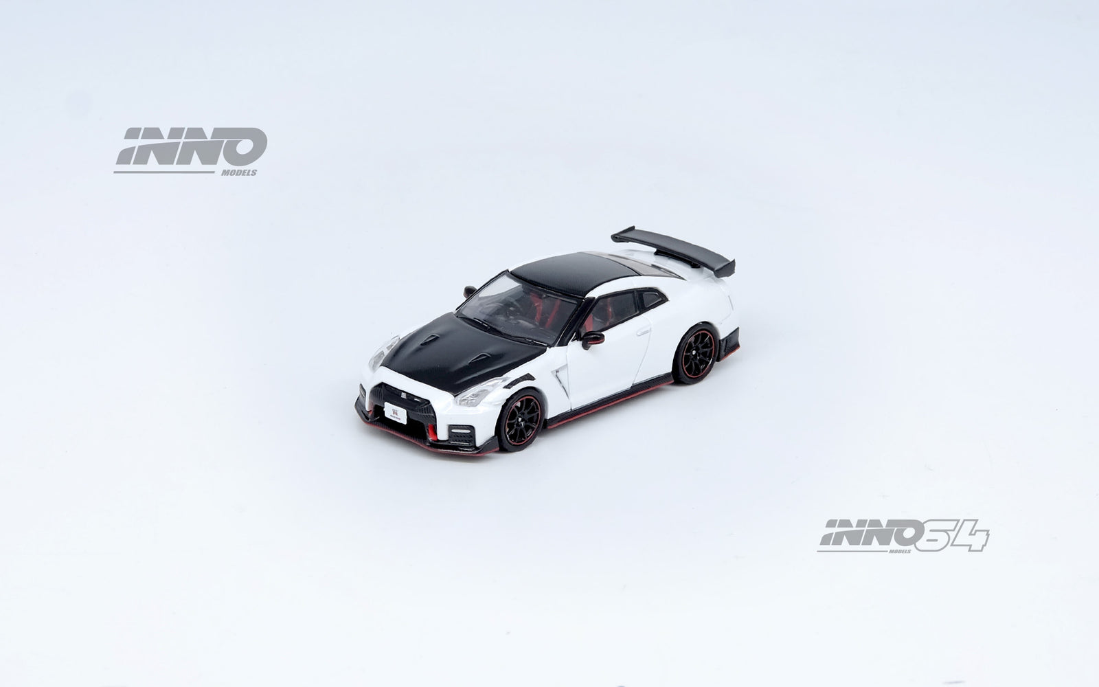 INNO64 1/64 NISSAN GT-R (R35) NISMO White Model Car