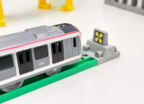 Load image into Gallery viewer, Takara Tomy Plarail Hong Kong MTR Passenger Train Kwun Tong Line Q Set
