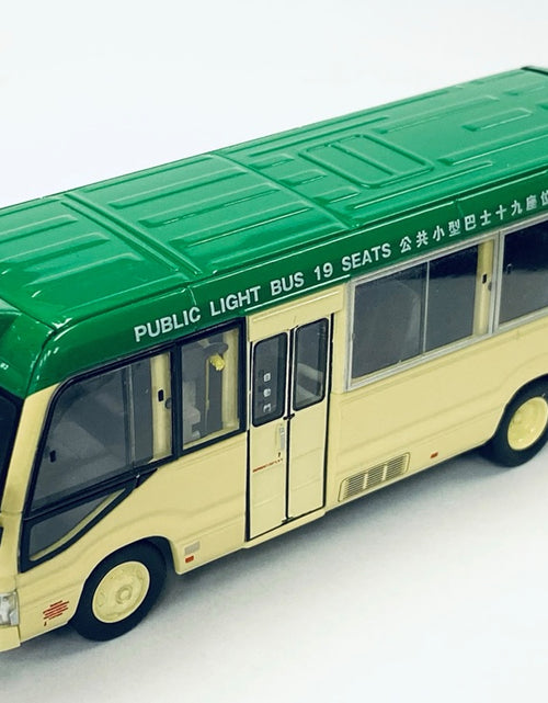 Load image into Gallery viewer, Takara Tomy Tomytec TLV-N Toyota Hong Kong Mini Bus Green (HK Excl.)
