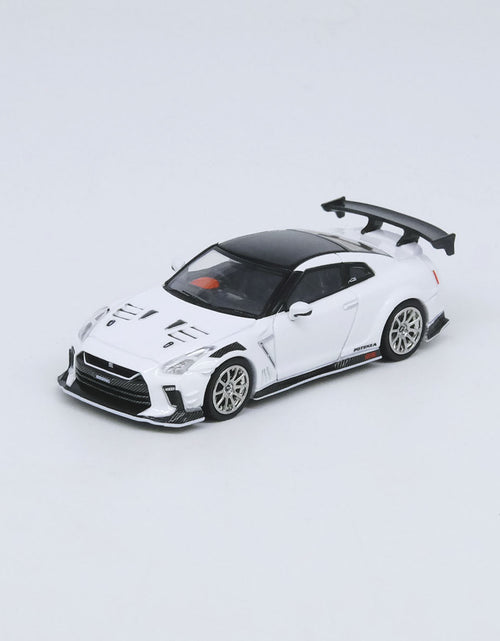 Load image into Gallery viewer, INNO64 MODEL 1/64 NISSAN GT-R (R35) TOP SECRET Tokyo Auto Salon 2021
