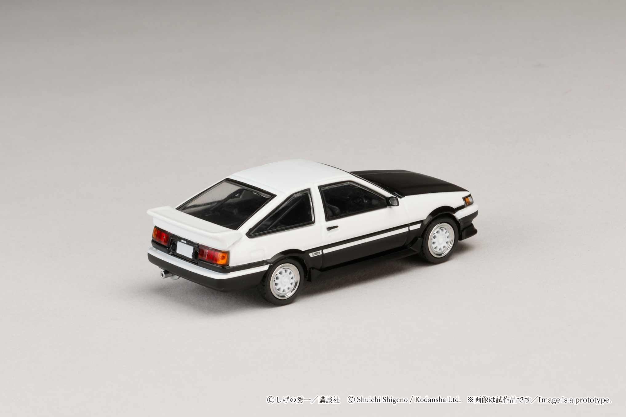 Hobby Japan 1/64 Toyota COROLLA LEVIN (AE86)/ INITIAL D Wataru Akiya