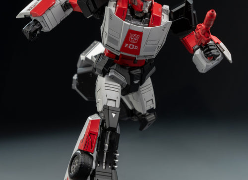 Load image into Gallery viewer, Threezero Transformers MDLX Red Alert Action Figure 20cm
