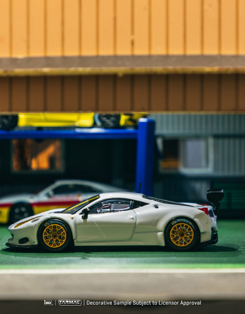 Load image into Gallery viewer, Tarmac Works 1/64 Ferrari 458 Italia GT3 White Diecast Model Car
