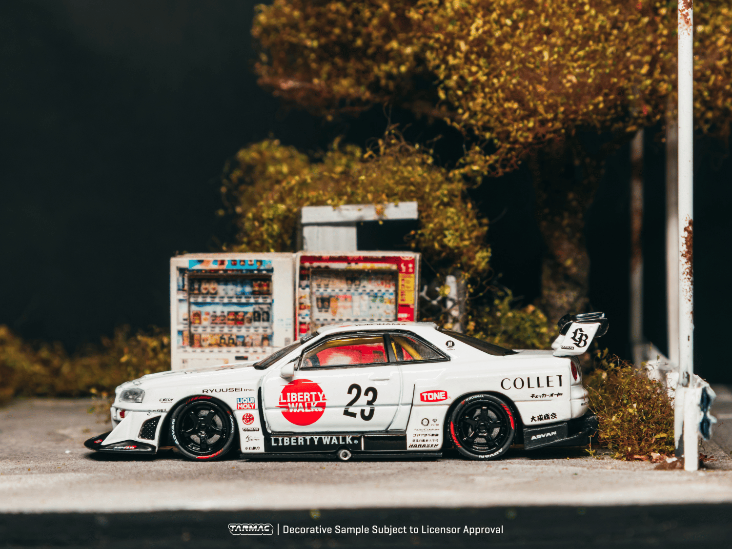 (Pre-order) Tarmac Works 1/64 LB-ER34 Super Silhouette SKYLINE White Diecast