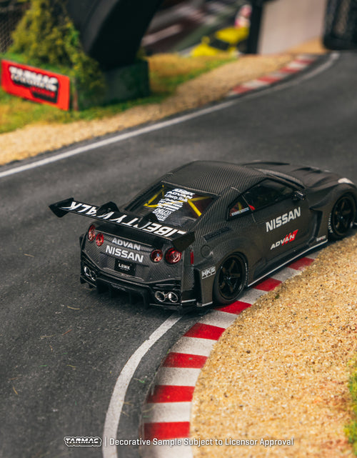 Load image into Gallery viewer, Tarmac Works 1/43 LB-Silhouette WORKS GT NISSAN 35GT-RR Model Car
