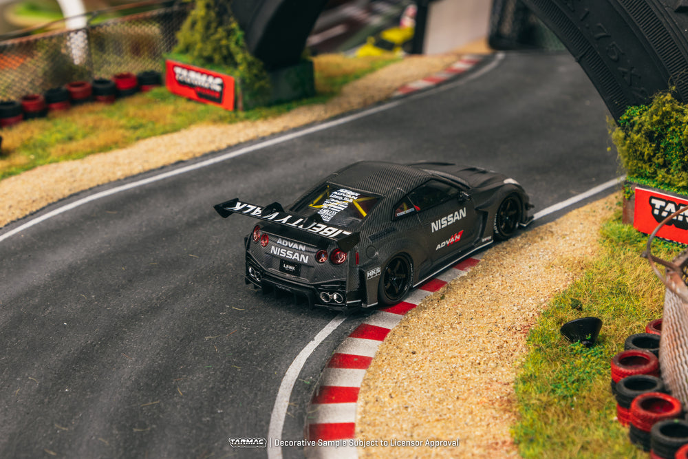 Tarmac Works 1/43 LB-Silhouette WORKS GT NISSAN 35GT-RR Model Car