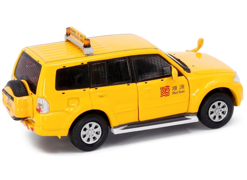Load image into Gallery viewer, Tiny City 113 Die-cast Model Car - Mitsubishi Pajero 2015 Shun Yuen
