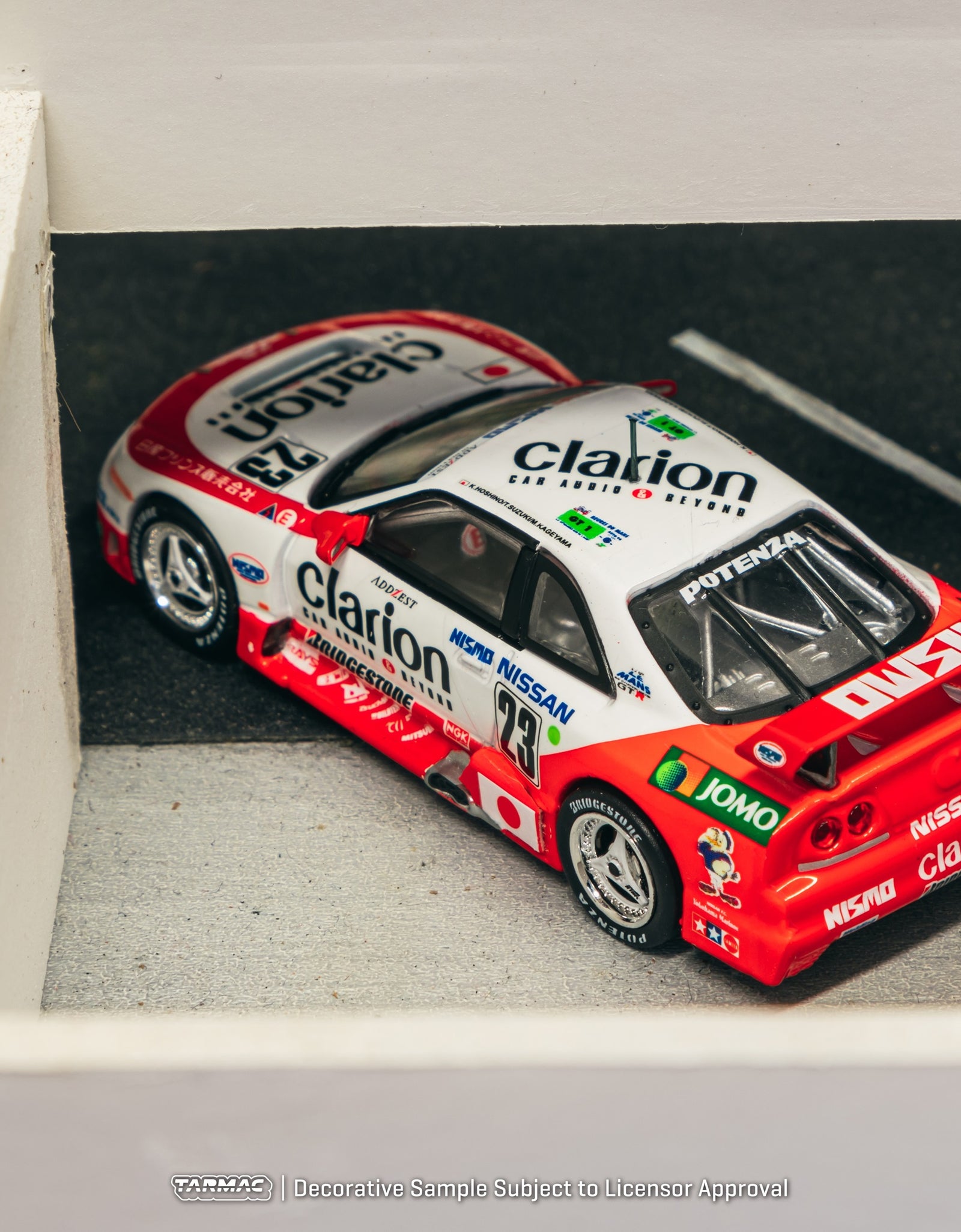 Tarmac Works Nissan NISMO GT-R LM 24h of Le Mans 1995 Presentation