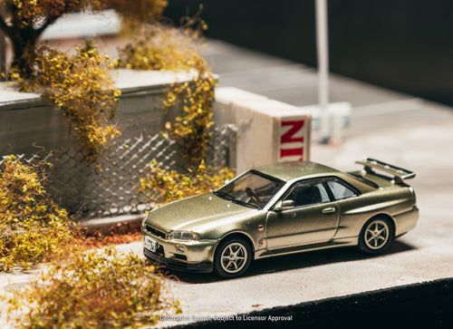 Load image into Gallery viewer, (Pre-order) Tarmac Works 1/64 Nissan Skyline GT-R R34 Millennium Jade JC64

