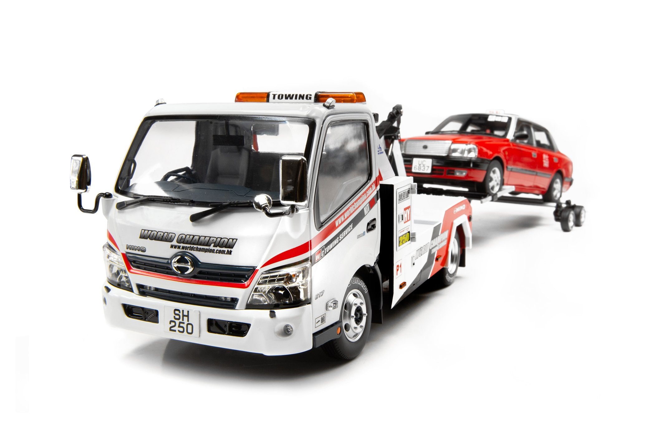 TINY City Hong Kong Hino 300 World Champion Tow Truck Scale 1/18 Model Car