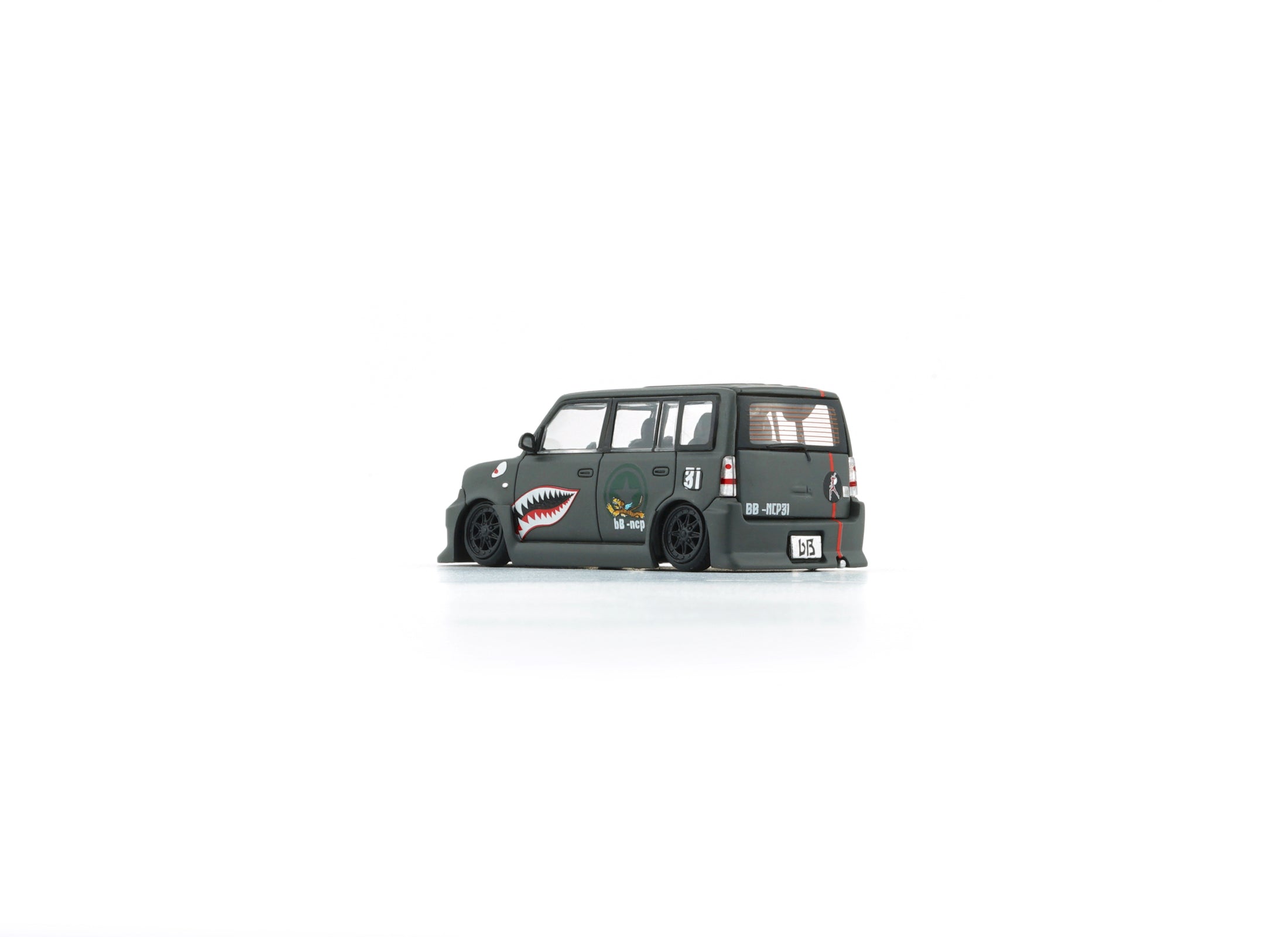 BMC 1/64 Toyota 2000 bB - Matte Green + P40 Tiger Pattern (RHD) LTD