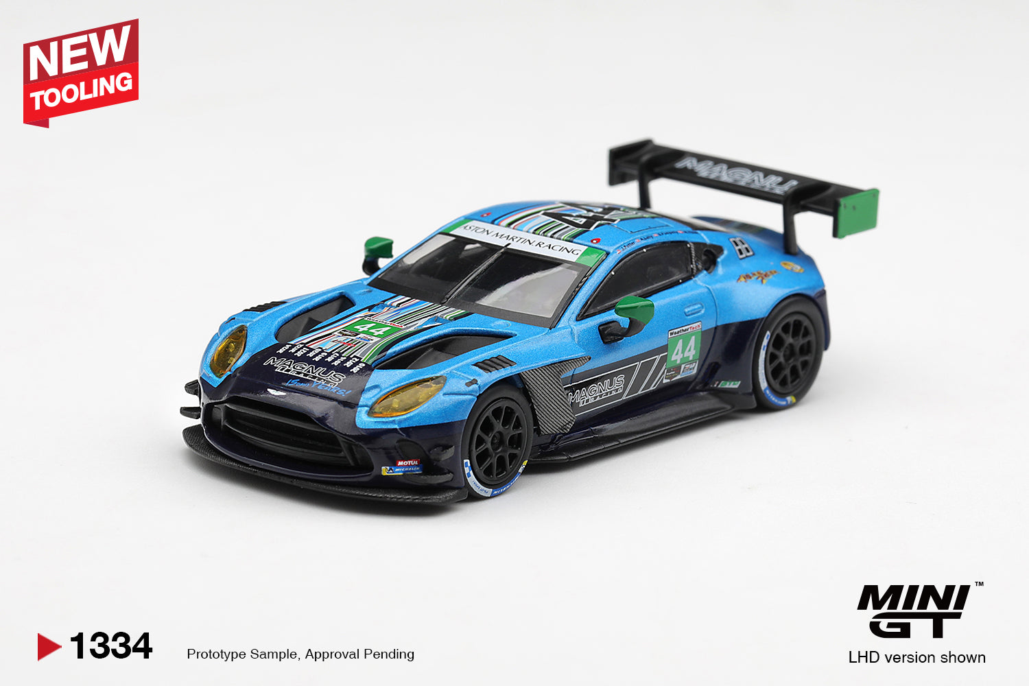 (Pre-order) Mini GT #1334 Aston Martin Vantage GT3 Evo#44 Magnus Racing 2025IMSA