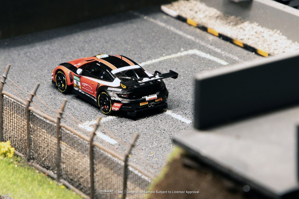 (Pre-order) Tarmac Works 1/64 Porsche 911 GT3 R DTM 2026 Bastian Buus Diecast