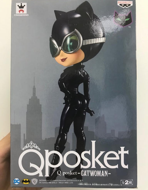 Load image into Gallery viewer, Banpresto Q Posket DC characters Catwoman Special Color Version Figure 14cm
