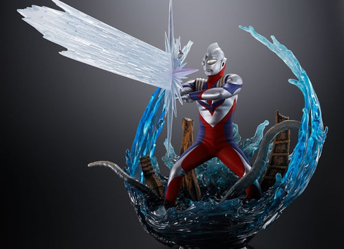 Load image into Gallery viewer, Bandai Figuarts ZERO [Extra Battle] - Ultraman Tiga Multi Type Figure
