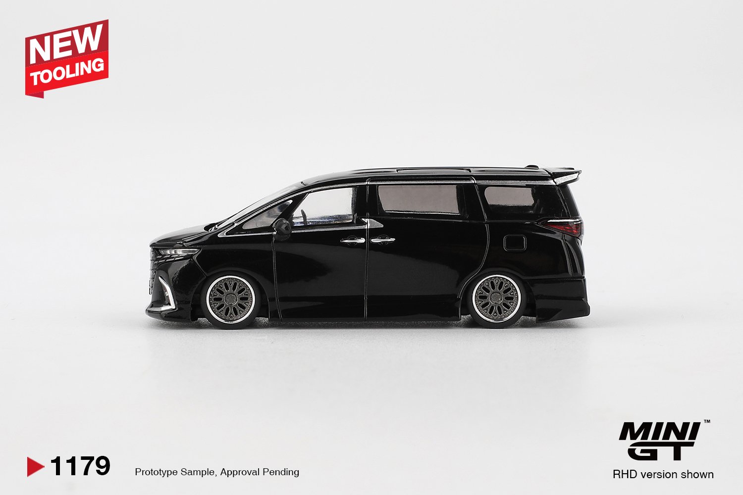 (Pre-order) MINI GT #1179 Toyota Alphard 40 KUHL Black LHD Diecast Model Car