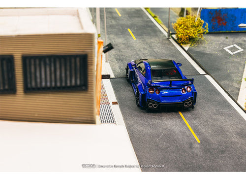 Load image into Gallery viewer, Tarmac Works 1/43 LB-Silhouette WORKS GT NISSAN 35GT-RR Candy Blue
