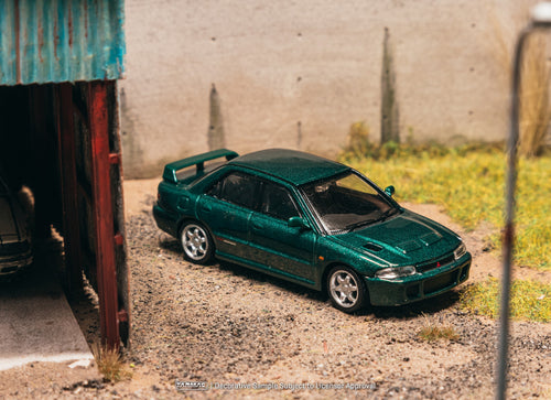 Load image into Gallery viewer, (Pre-order) Tarmac Works 1/64 Mitsubishi Lancer GSR Evolution Green Metallic
