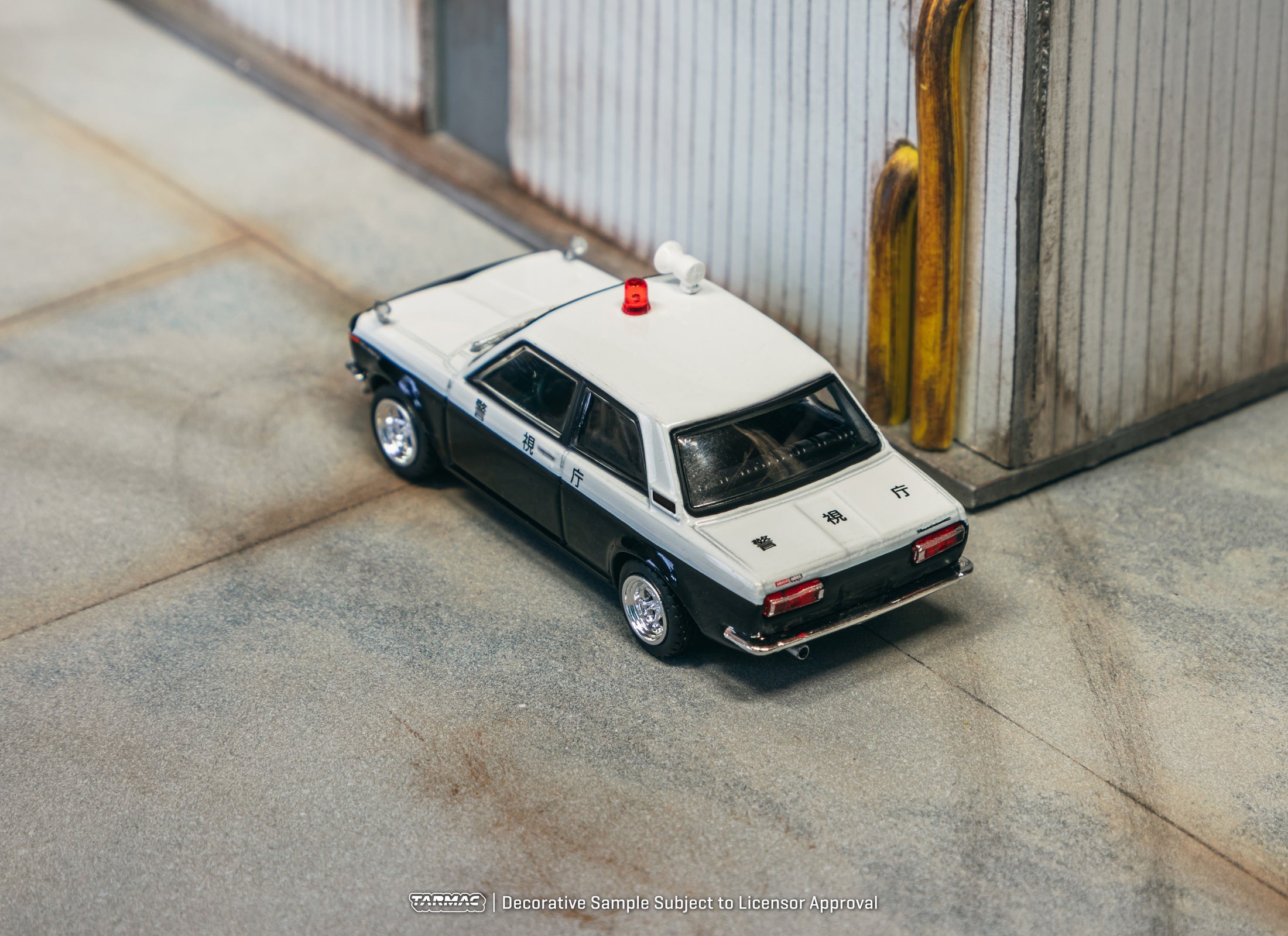 Tarmac Works 1/64 Datsun 510  Police Car Diecast Model Car