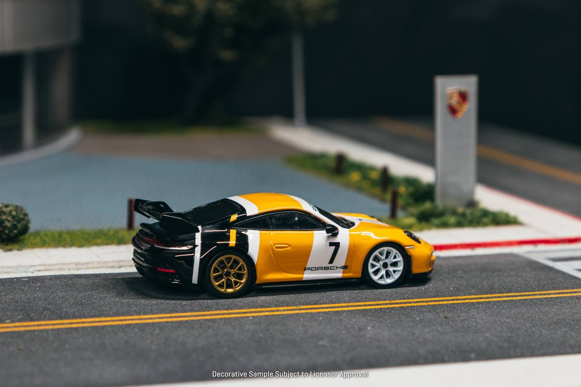 (Pre-order) Tarmac Works 1/64 Porsche 911 GT3 (992) Yellow / Black Diecast Model